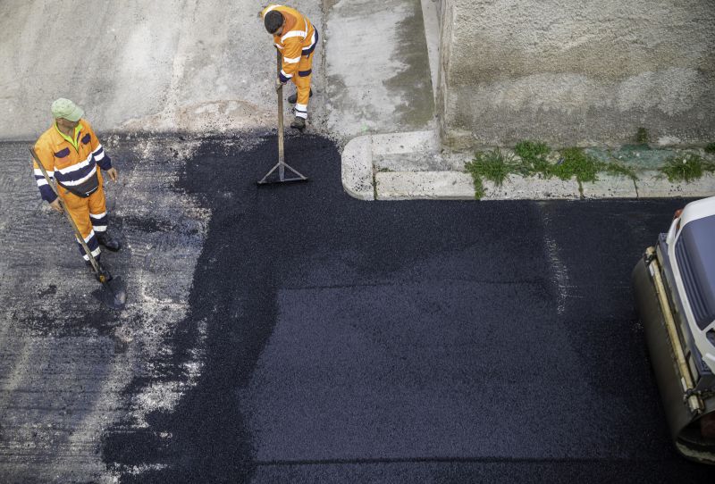 Signs Your Asphalt Surface Needs Professional Repair